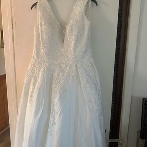 Wedding dress